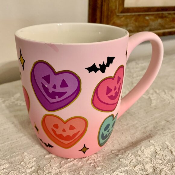 COBWEBS & CAULDRONS Collectible Halloween Bat and Jack-o-lantern Candy Heart Mug - Picture 5 of 7